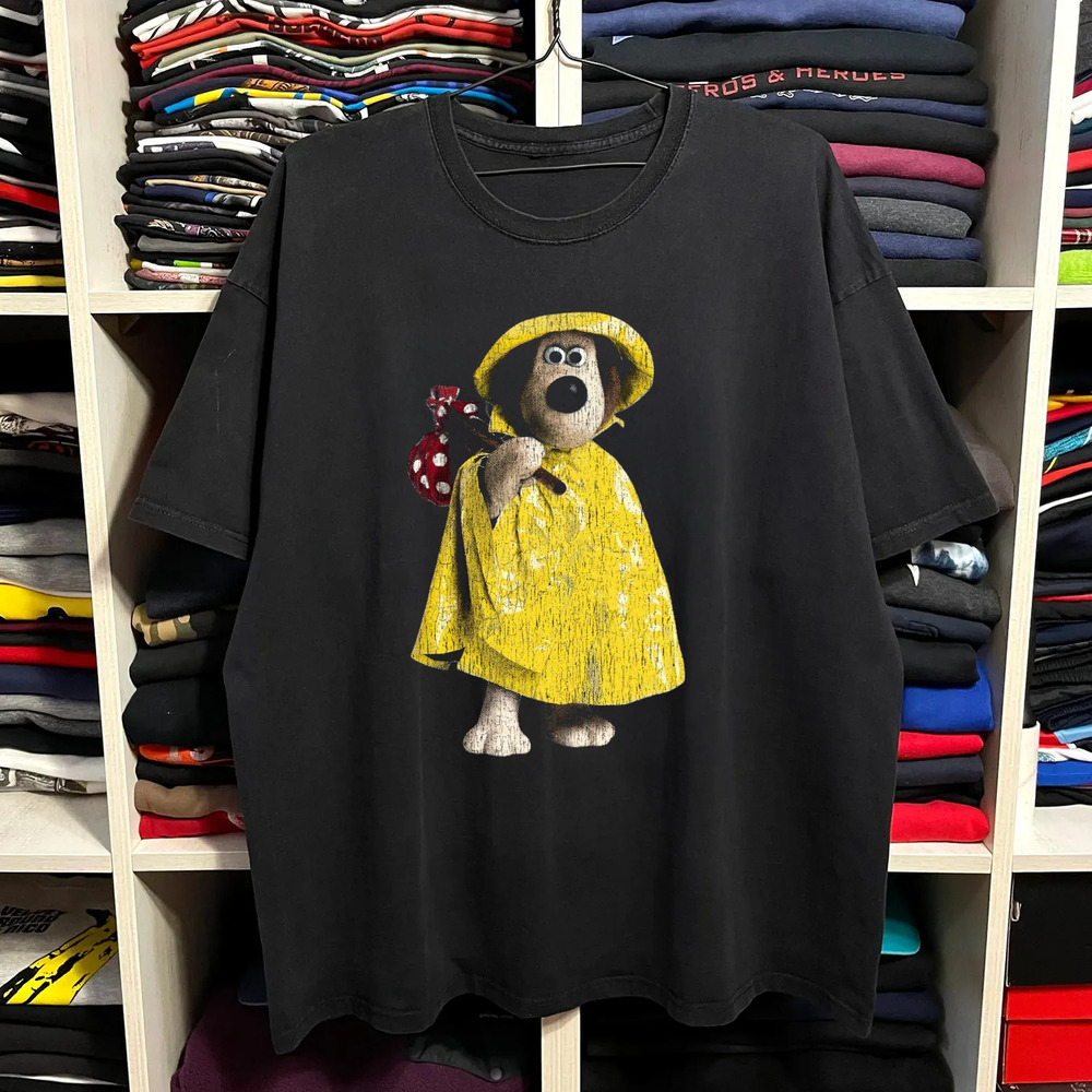 Rare Gromit Raincoat , Black Tee